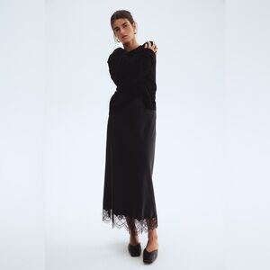 BNWT H&M Lace Trim Satin Skirt
